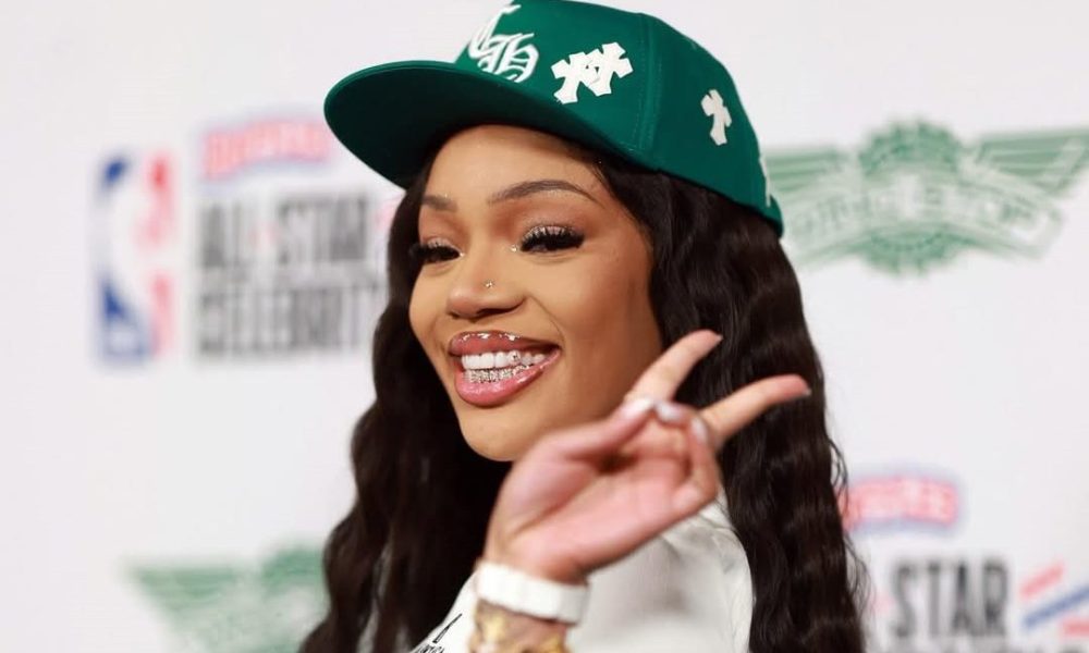 Rapper GloRilla Claps Back at Sister's Family Accusations: 